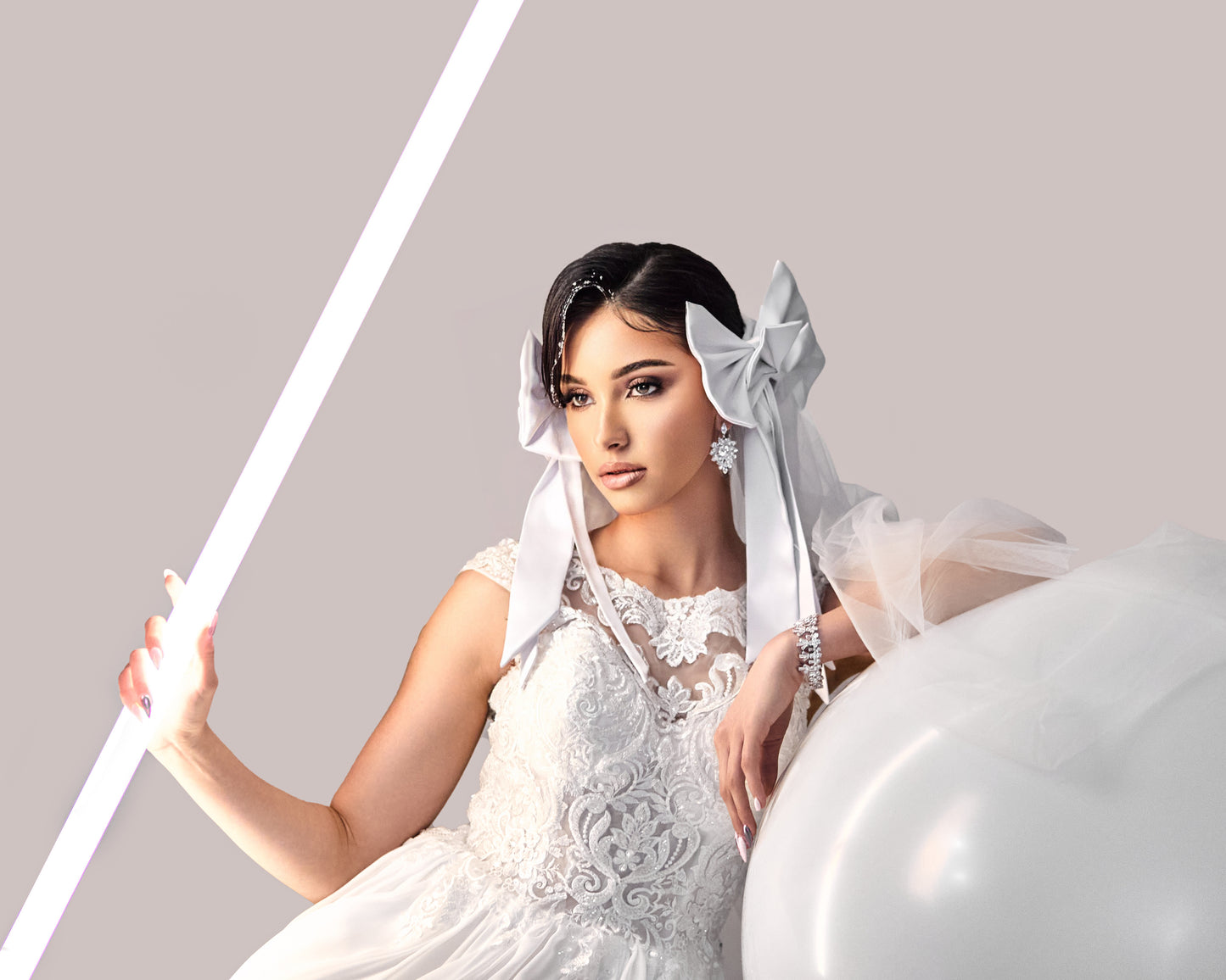 "Lace Lumière"