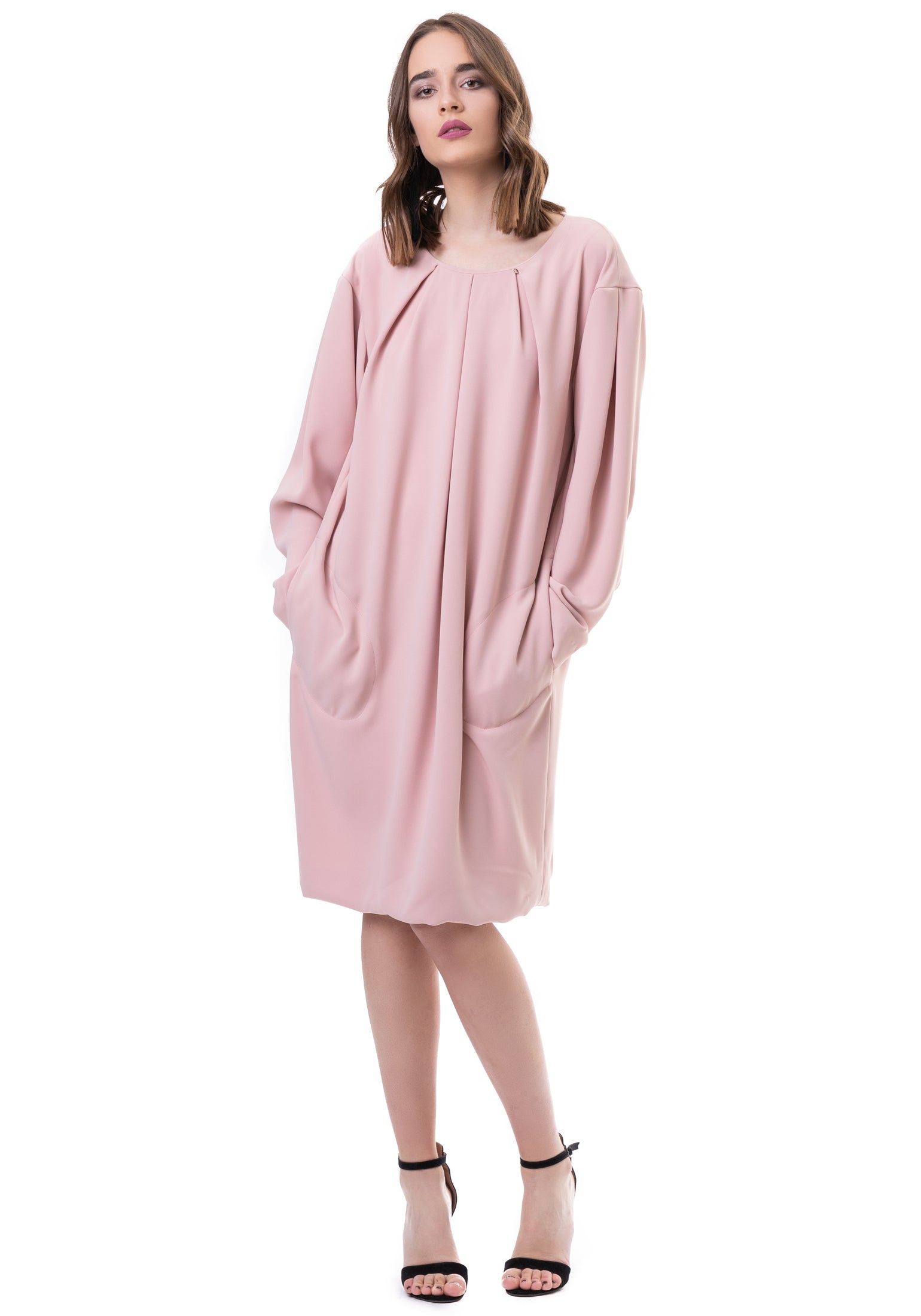 Long SLeeve Loose-Fitted Midi Dress ELENA LUKA Long SLeeve Loose-Fitted Midi Dress ELENA LUKA