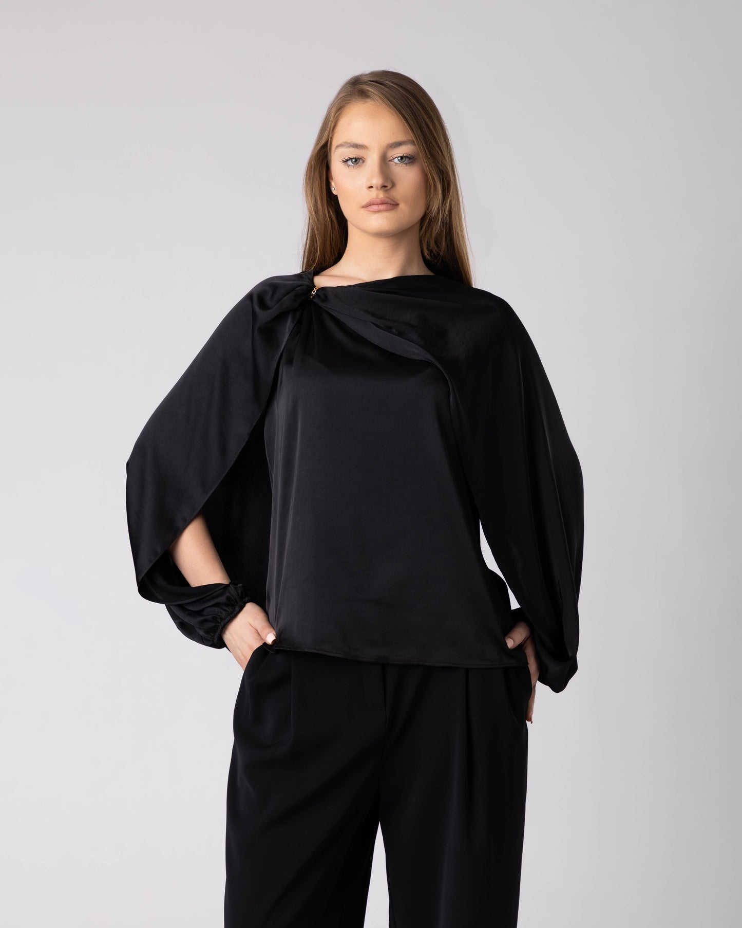 Elyn Elegant Black Shirt