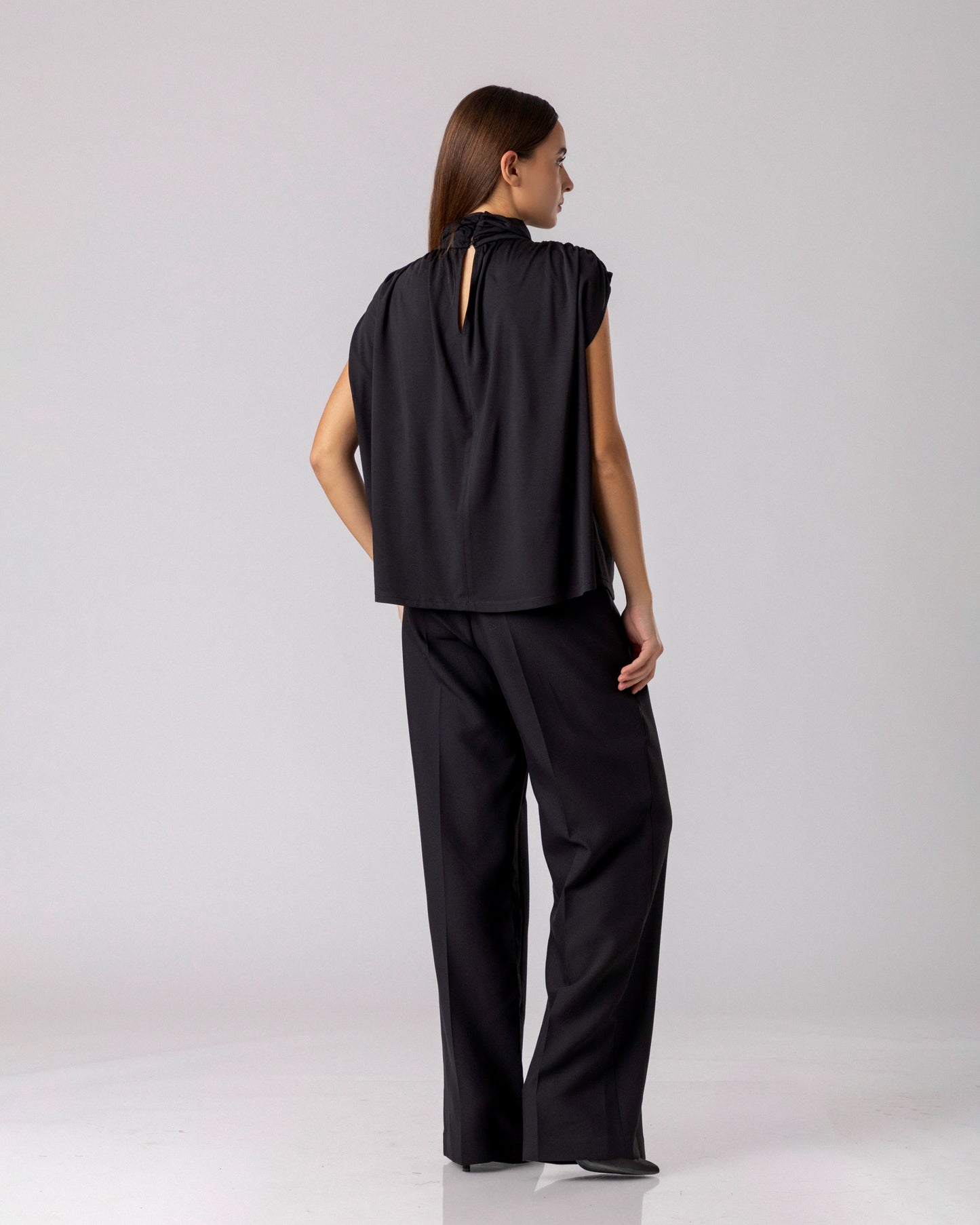 Elysor High-Neck Top