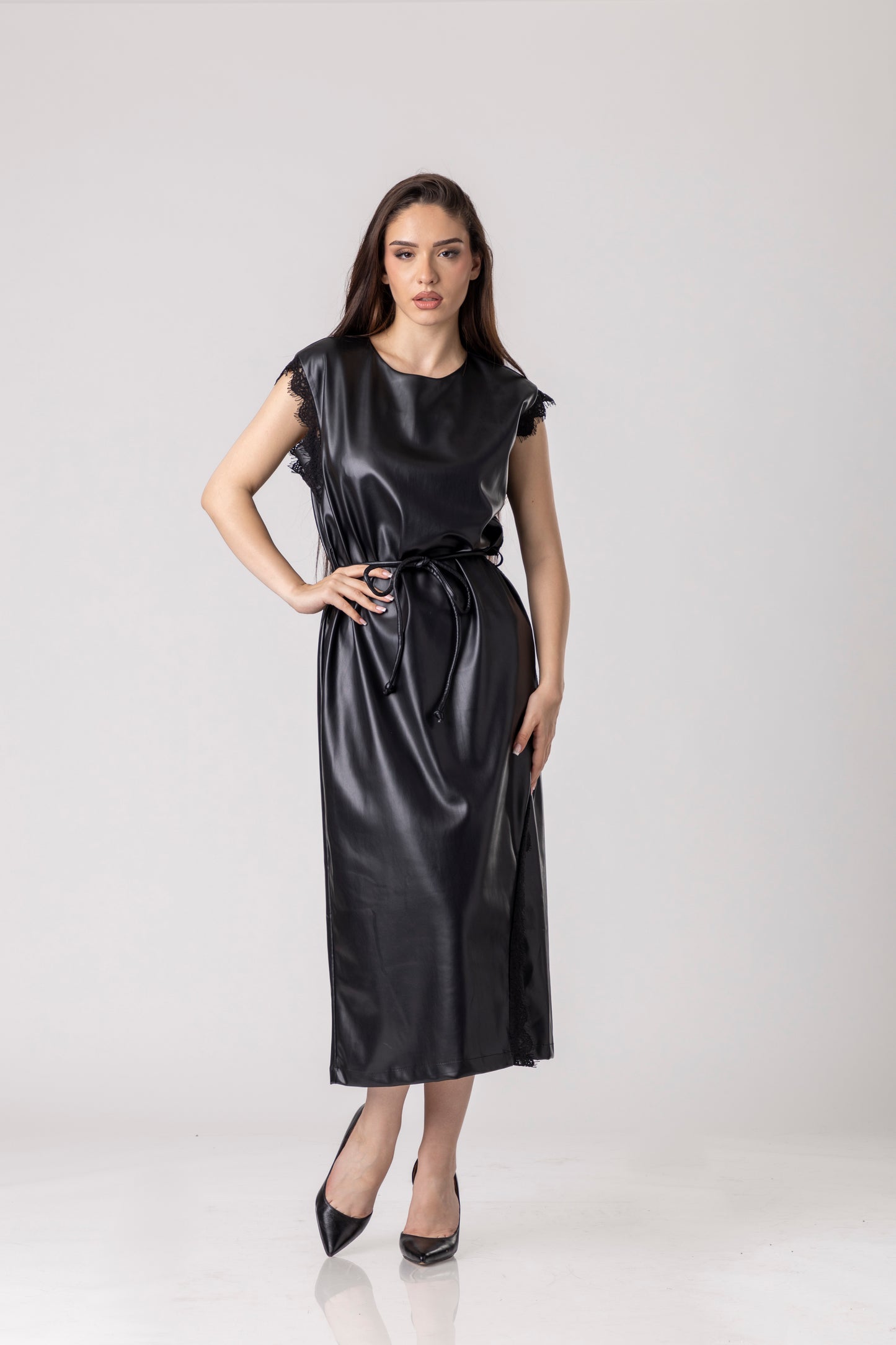 Veyra Midi Dress