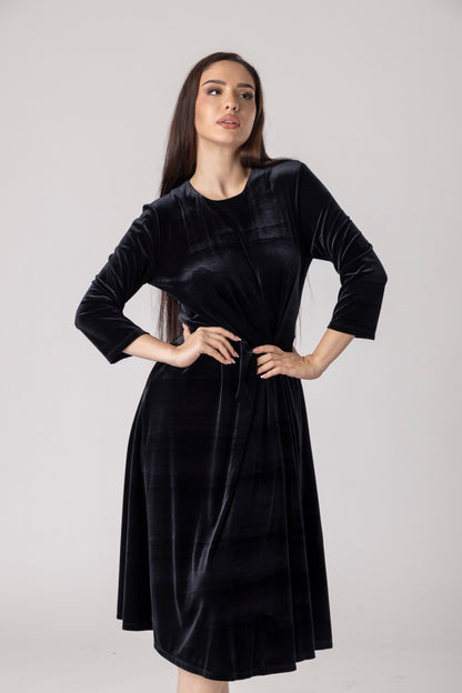 Kaven Velvet Midi Dress