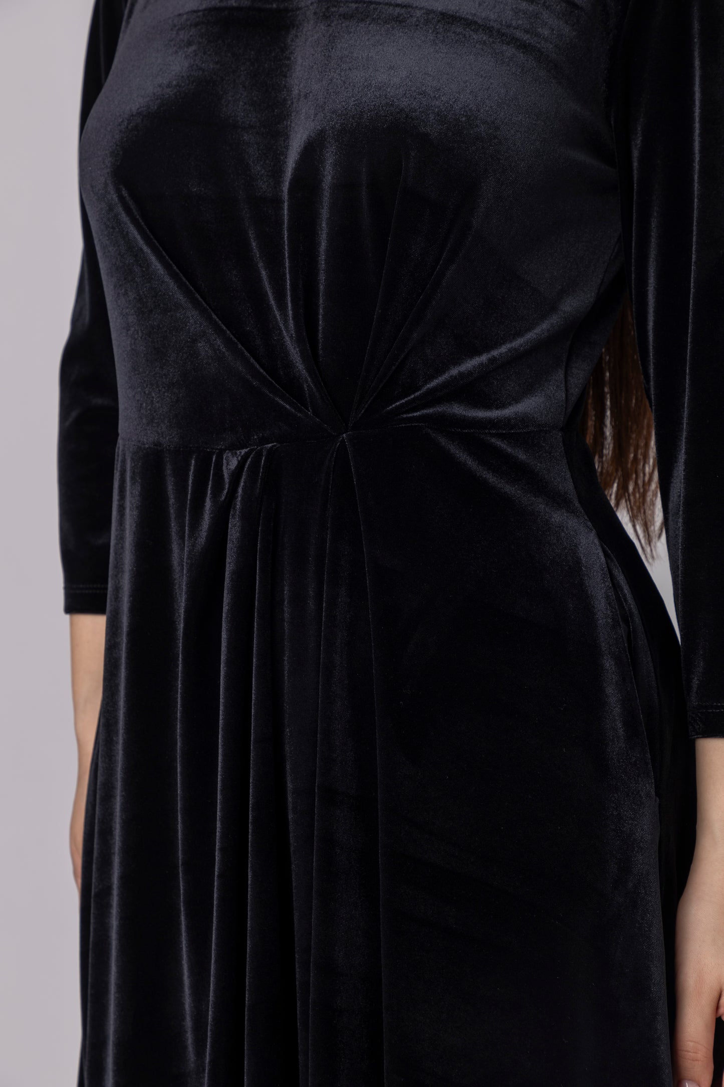 Kaven Velvet Midi Dress