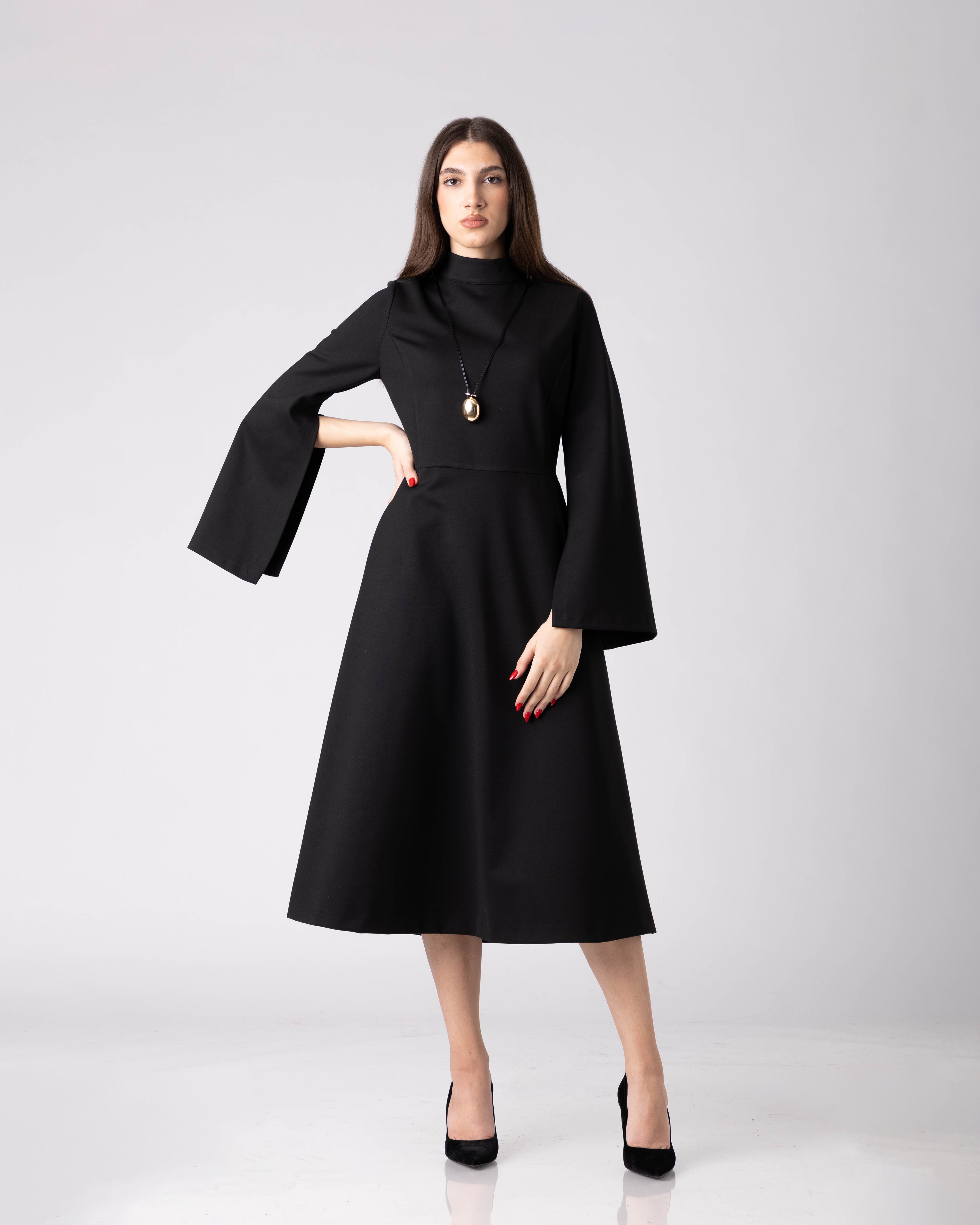 (PRE-ORDER) Elmyra Black Sculpted Midi Dress