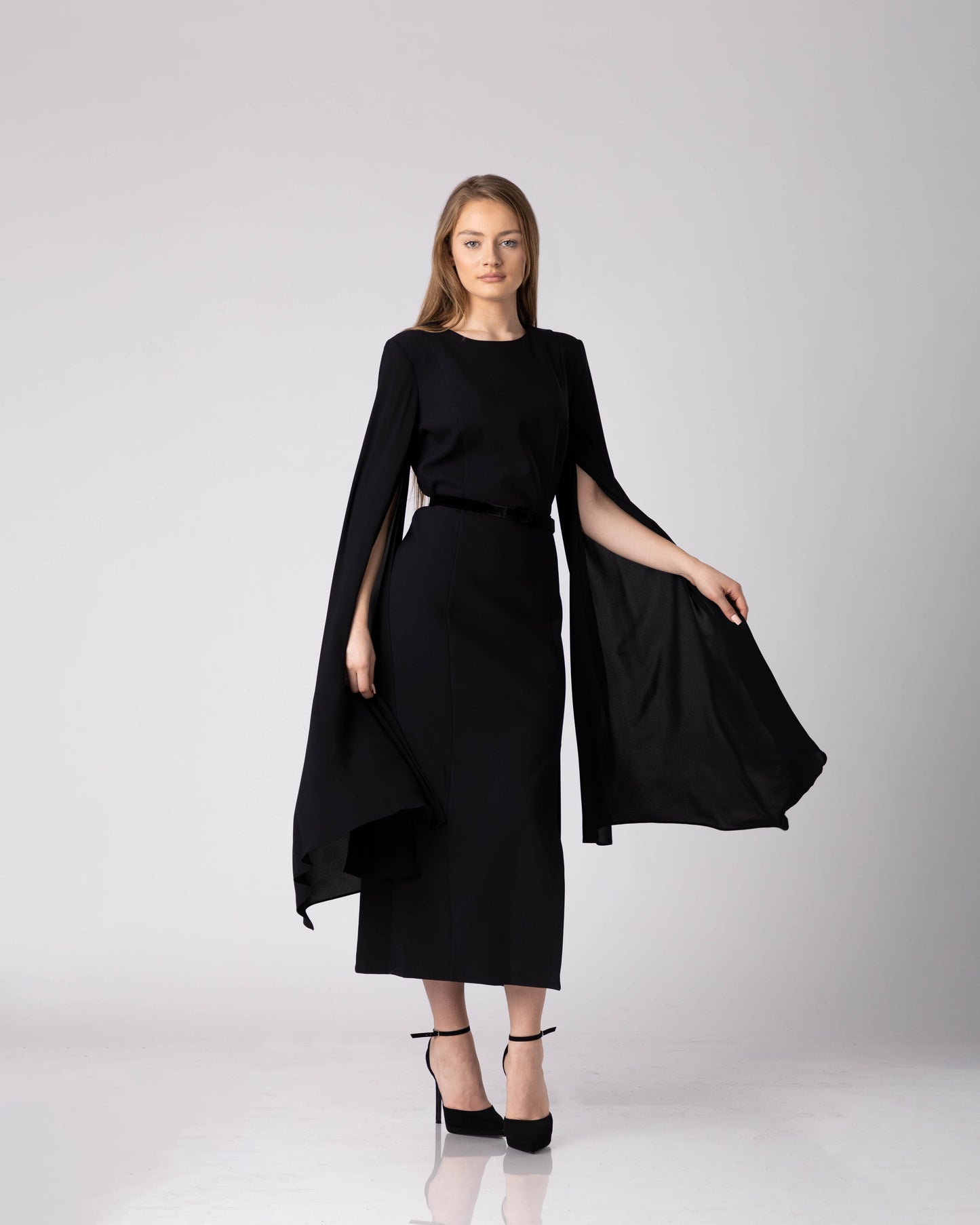 Zoryn Cape-Sleeve Midi Dress