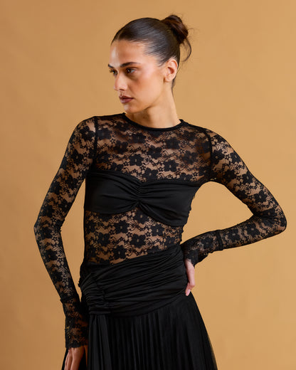 Veluna Blouse
