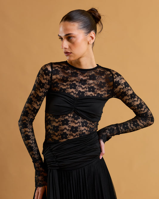 Veluna Blouse