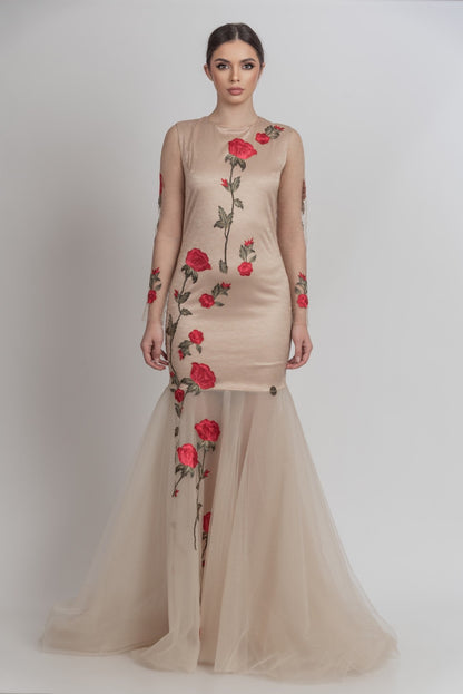 Фустан од роза