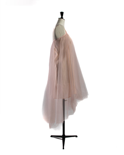 Нежен фустан