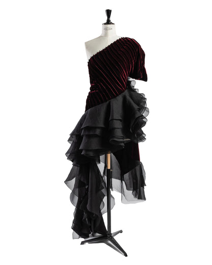 Асиметричен кадифеен фустан