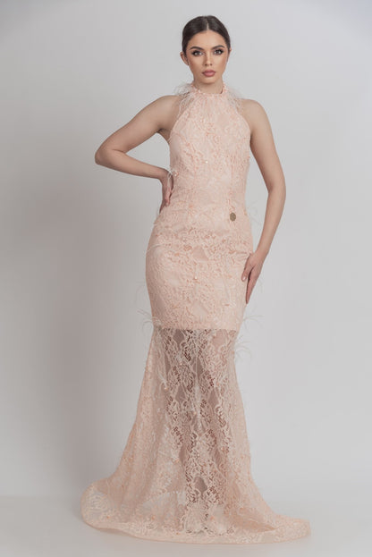 Долг фустан од чипка