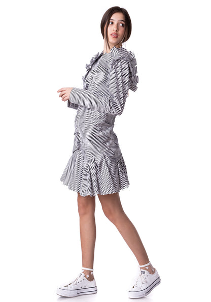 Фустан за забава со долги ракави на Кенеди