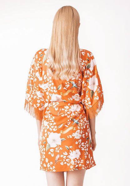 Обвивка фустан