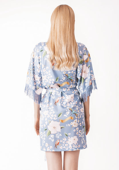 Обвивка фустан