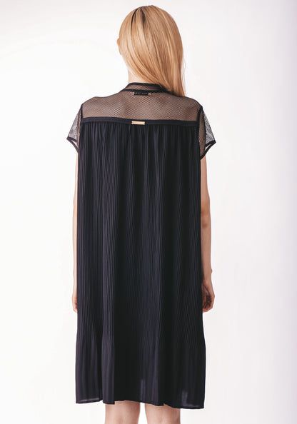 Фустан со плисирана кошула