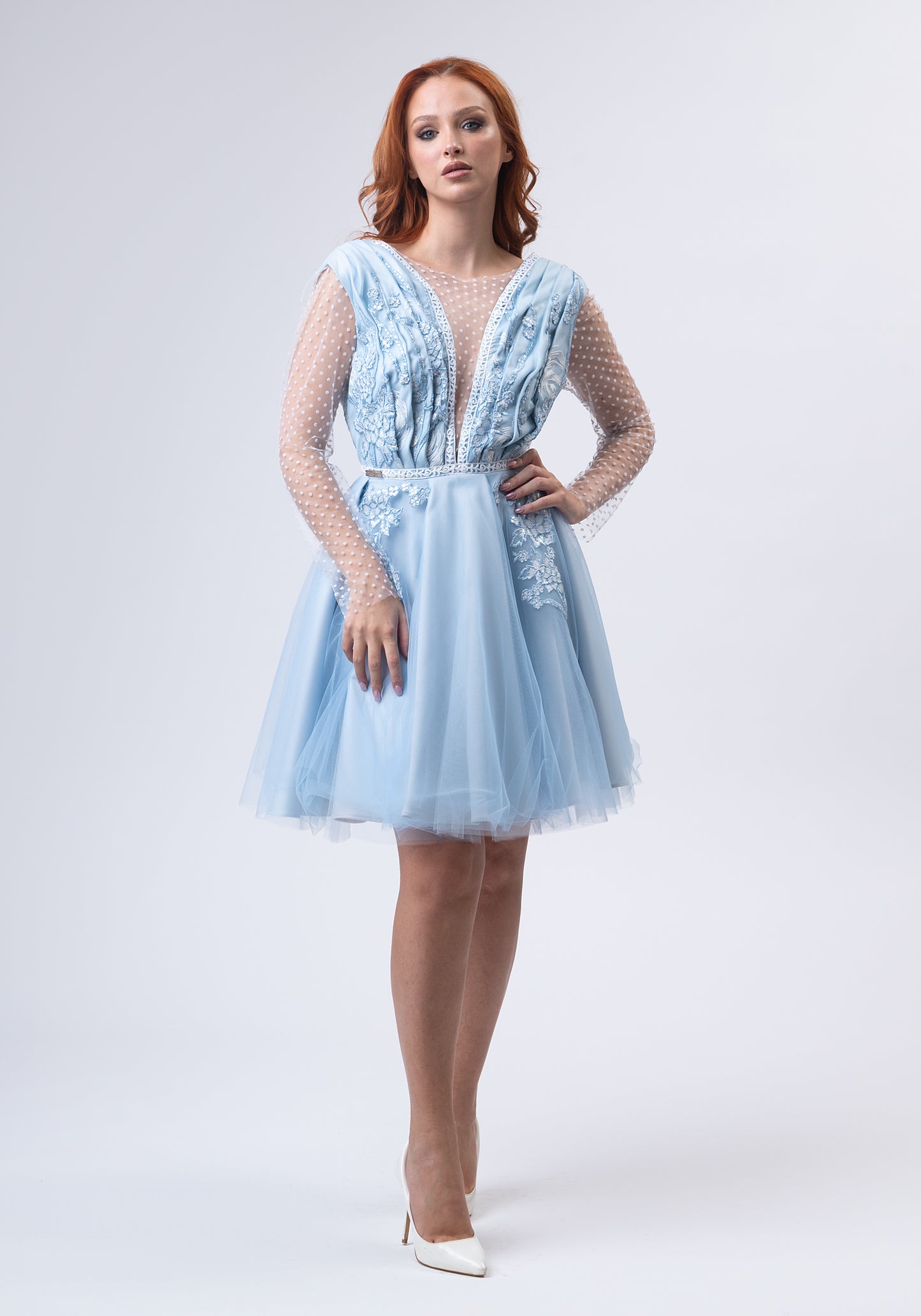 Short lace blue dress