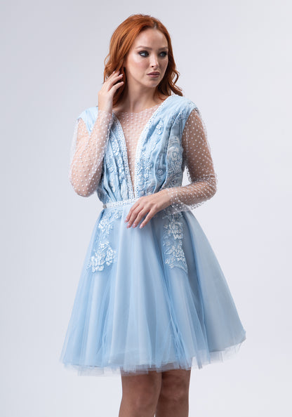 Краток син фустан од чипка