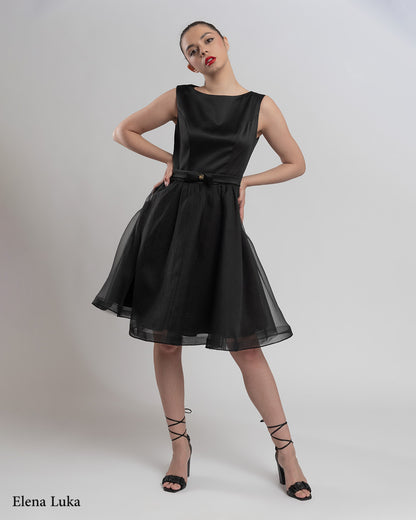 Црн матурски фустан