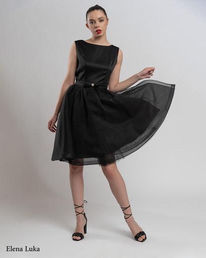 Црн матурски фустан