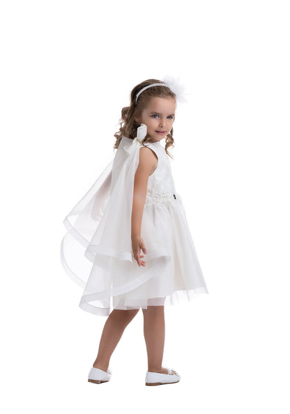 Кралски бел фустан 