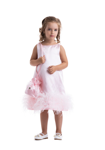 Фустан со розета со меки пердуви 